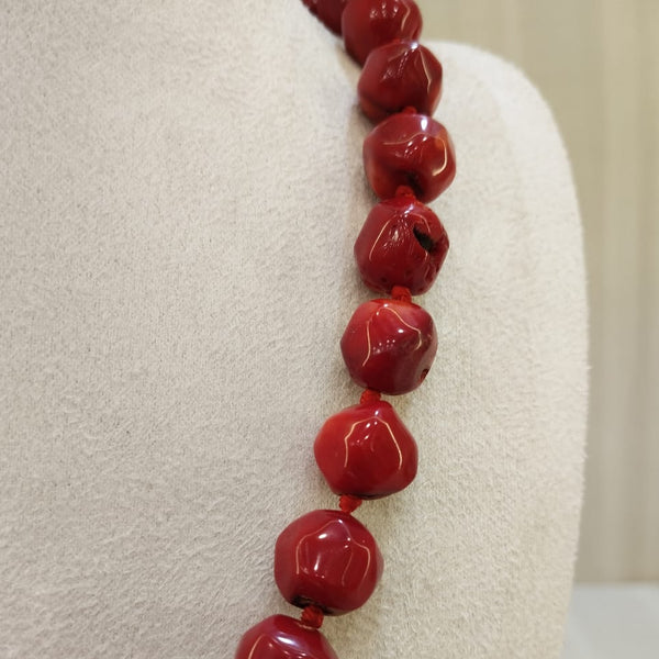 Single Line Round Shape Coral Necklace image 1