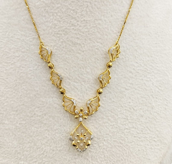 Timeless Diamond Necklace in 14K Gold – 0.20 Carat image 0