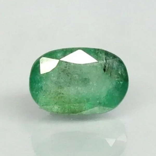 Natural green Emerald (Panna) oval mixed cut loose gemstone, report no. 8980D36561
