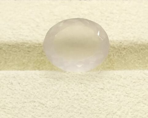 6.33 Ratti Natural Rose Quartz: The Gemstone of Love and Healing image 0