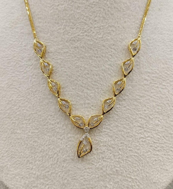 Elegant Diamond Mangalsutra in 14K Gold – 0.17 Carat image 0