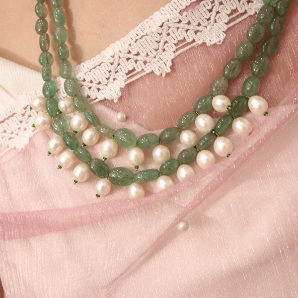 Emerald-Pearl Necklace: A Timeless Union of Elegance and Luxury-G.STB10 image 1