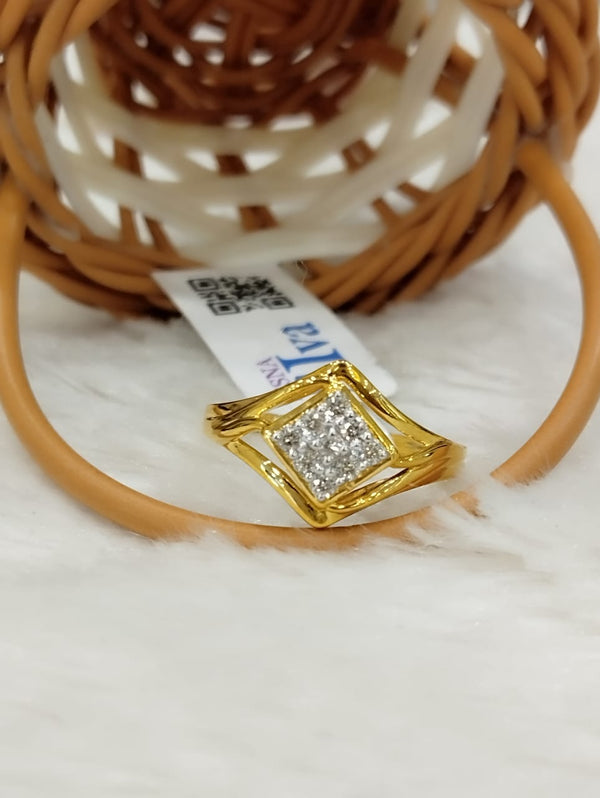 Kisna 14K Gold Natural Diamond Ring – 0.15 Ct of Timeless Beauty image 2