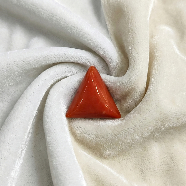 Natural Red Coral (Moonga) triangle shape gemstone – Tushar Gems