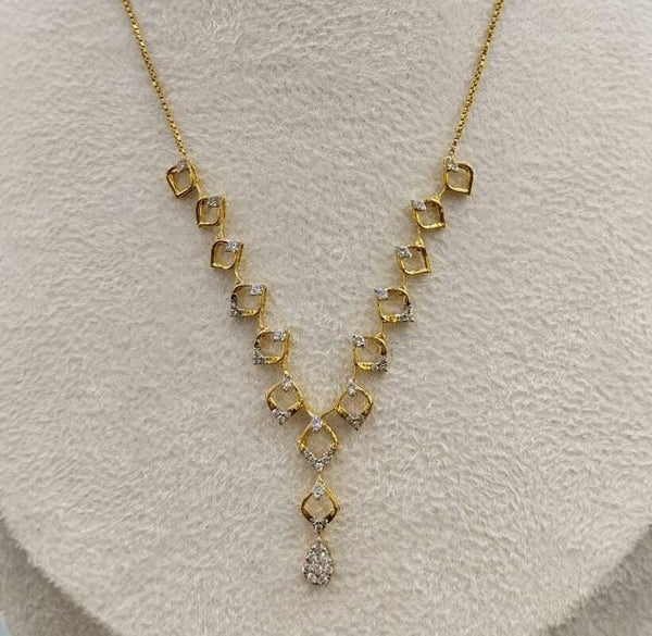 Luxurious Diamond Necklace in 14K Gold – 0.59 Carat image 0