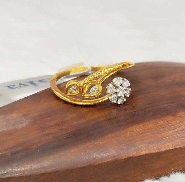 Kisna 14K Gold Natural Diamond Ring – 0.14 Ct of Elegant Sparkle image 0