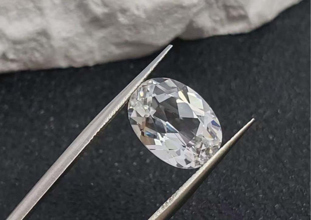 When & How to Wear WHITE SAPPHIRE BEST DAY + BEST METAL