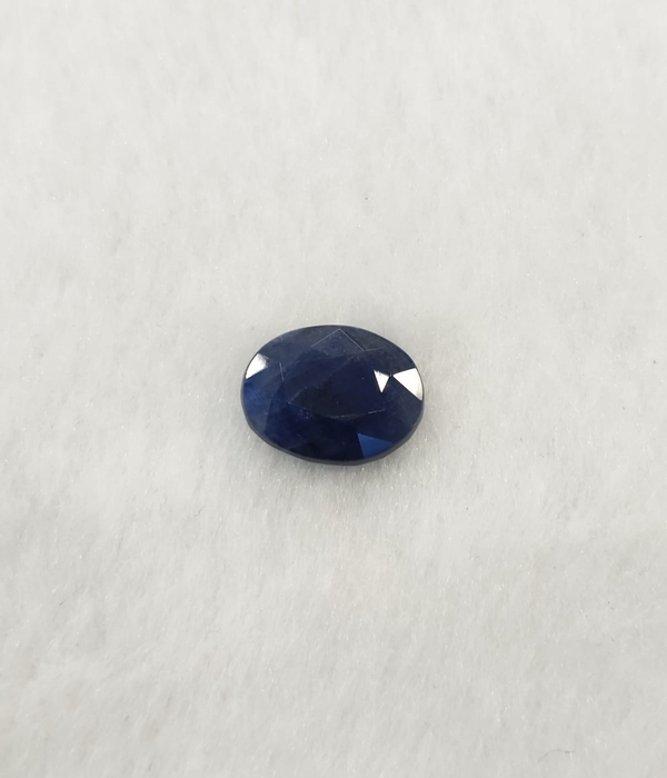 Natural Indian Blue Sapphire 5.50 Carat / 6.11 Ratti Oval Mixed Cut loose gemstone