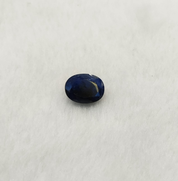 Natural Indian Blue Sapphire 5.85 Carat / 6.50 Ratti Oval Cut loose gemstone
