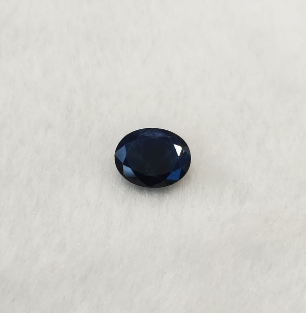 Natural Indian Blue Sapphire 7.65 Carat / 8.50 Ratti Oval Mixed Cut loose gemstone