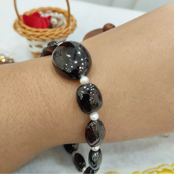 Brown Premium Garnet Opens Up The Heart Bestows Self Confidence Bracelet For Men & Women image 0