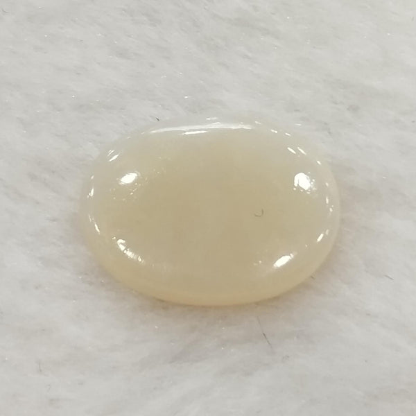 Natural White Opal|3H50| 5.00 Ratti | Cushion Cabochone | Certified No. IGCDKBAJ43007