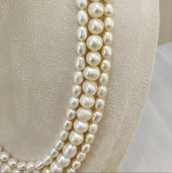 The Natural Pearl Three-Line Oval & Round Shape Necklace: A Masterpiece of Timeless Elegance 047 image 1