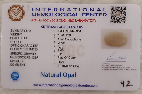 Natural White Opal 4.22 Ratti| Oval Cabochone | Certified No. IGCDKBAJ42951 image 2