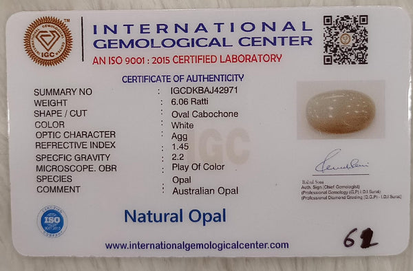 Natural White Opal 6.06Ratti| Oval Cabochone | Certified No. IGCDKBAJ42971 image 2
