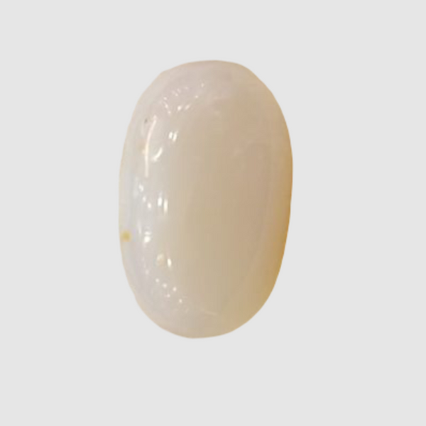 Natural White Opal 4.33 Ratti| Oval Cabochone | Certified No. IGCDKBAJ42945 image 1