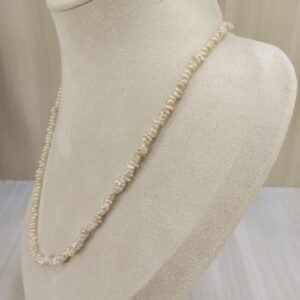 The Natural Pearl Single Line Markus Unusual Shape Necklace: A Unique Expression of Elegance 056