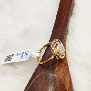 Natural Diamond 14K Gold Elegant Women’s Ring by Kisna Diamond