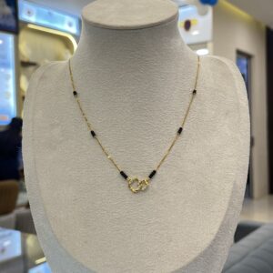 Delicate Diamond Mangalsutra in 14K Gold – 0.06 Carat