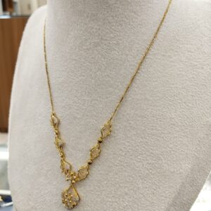 Timeless Diamond Necklace in 14K Gold – 0.20 Carat